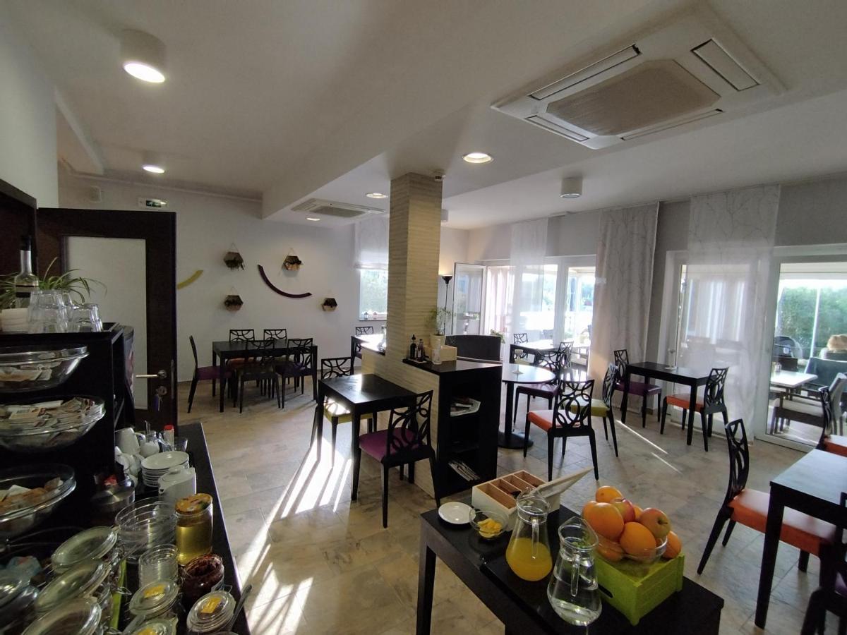 Villa Badi Lovrecica  Luaran gambar